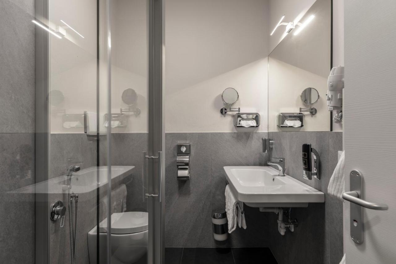 Arco Smart Hotel Luaran gambar